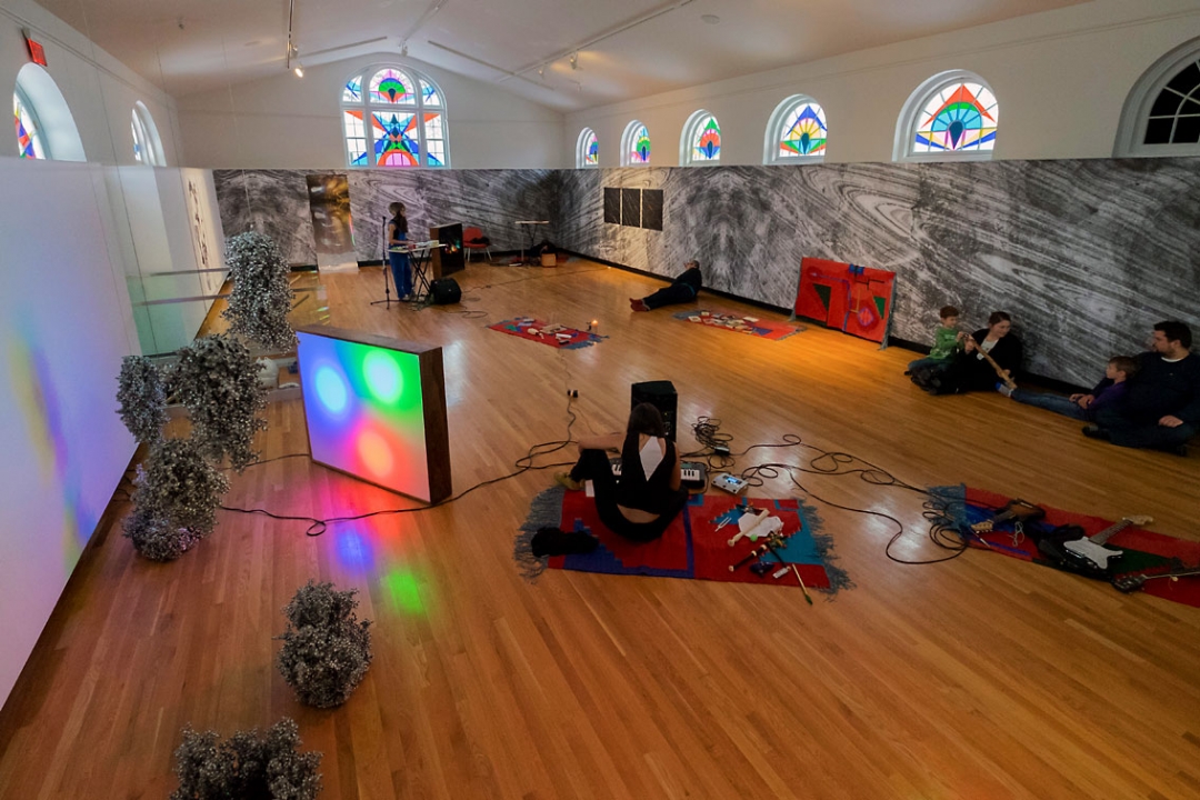 http://www.forum.mirunadragan.com/files/gimgs/th-52__saag_performance_adoration_Dec10_2016_0051_edit_W.jpg